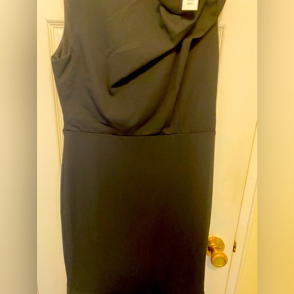 NEW YORK & COMPANY MIDI BLACK DRESS With Flowers on left shoulder size small NWT - Picture 11 of 14